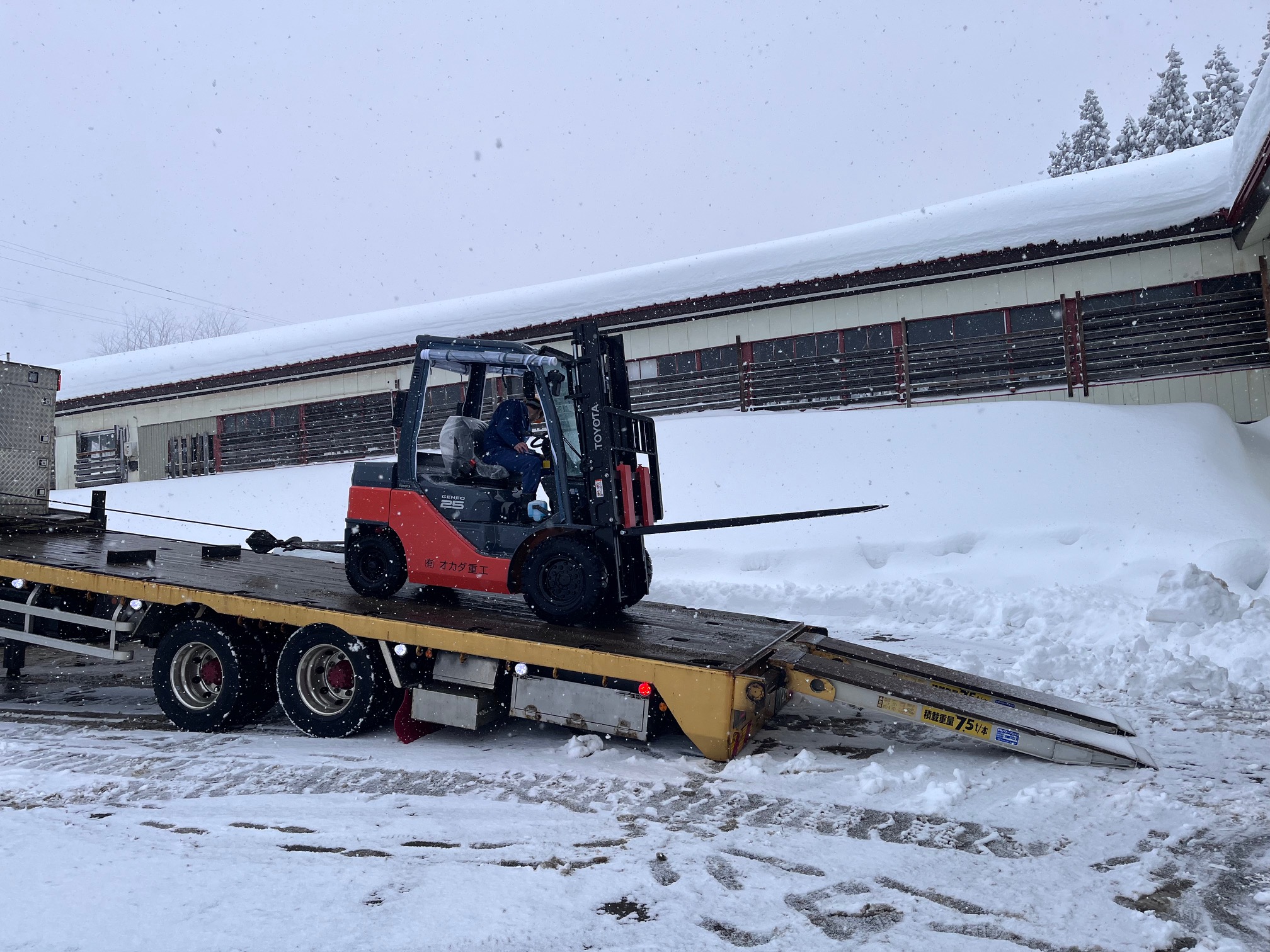 9B3A6B24-6904-4032-A6C8-7795947D07A2